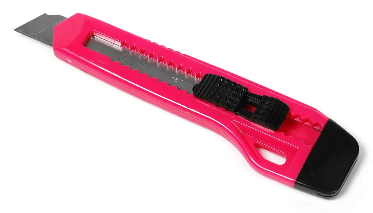 Category example: a plastic utility knife with a snap-off blade.